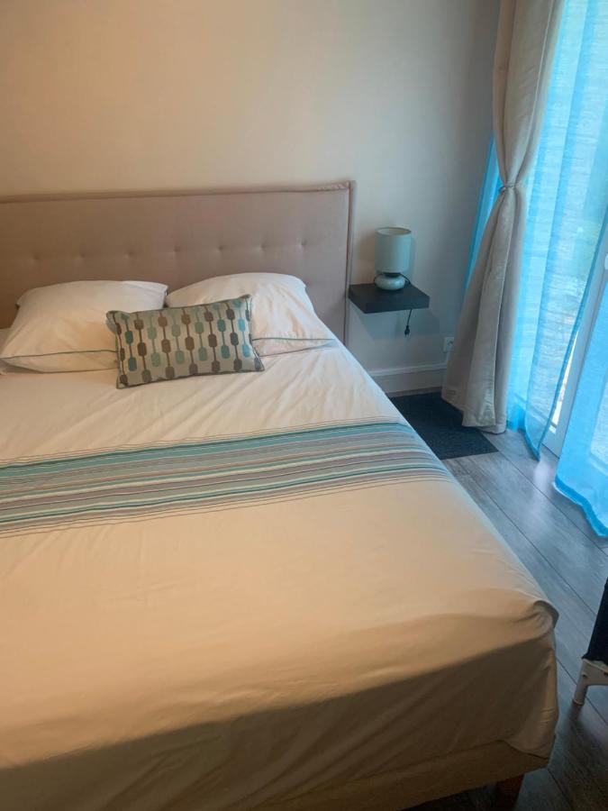 Chambre D'Hotes Le Prieure Gommerville Kültér fotó